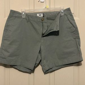 Old Navy size 12 short